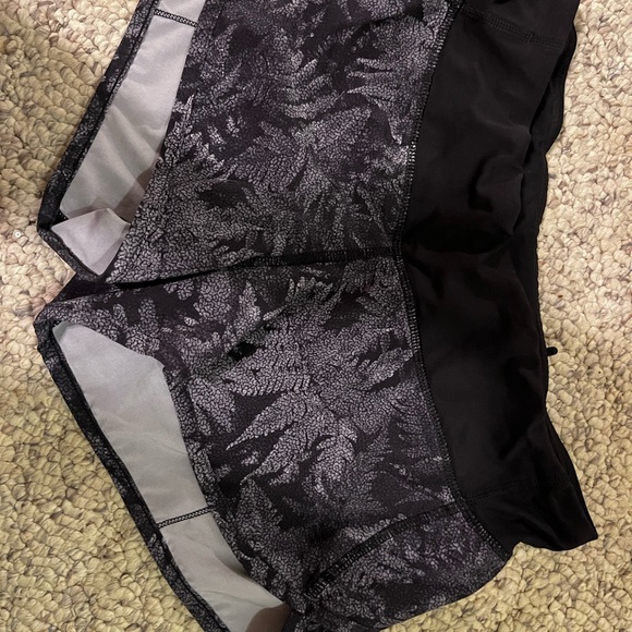 limited edition lululemon - Picture 2 of 6